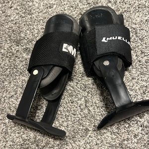 Mueller ankle braces